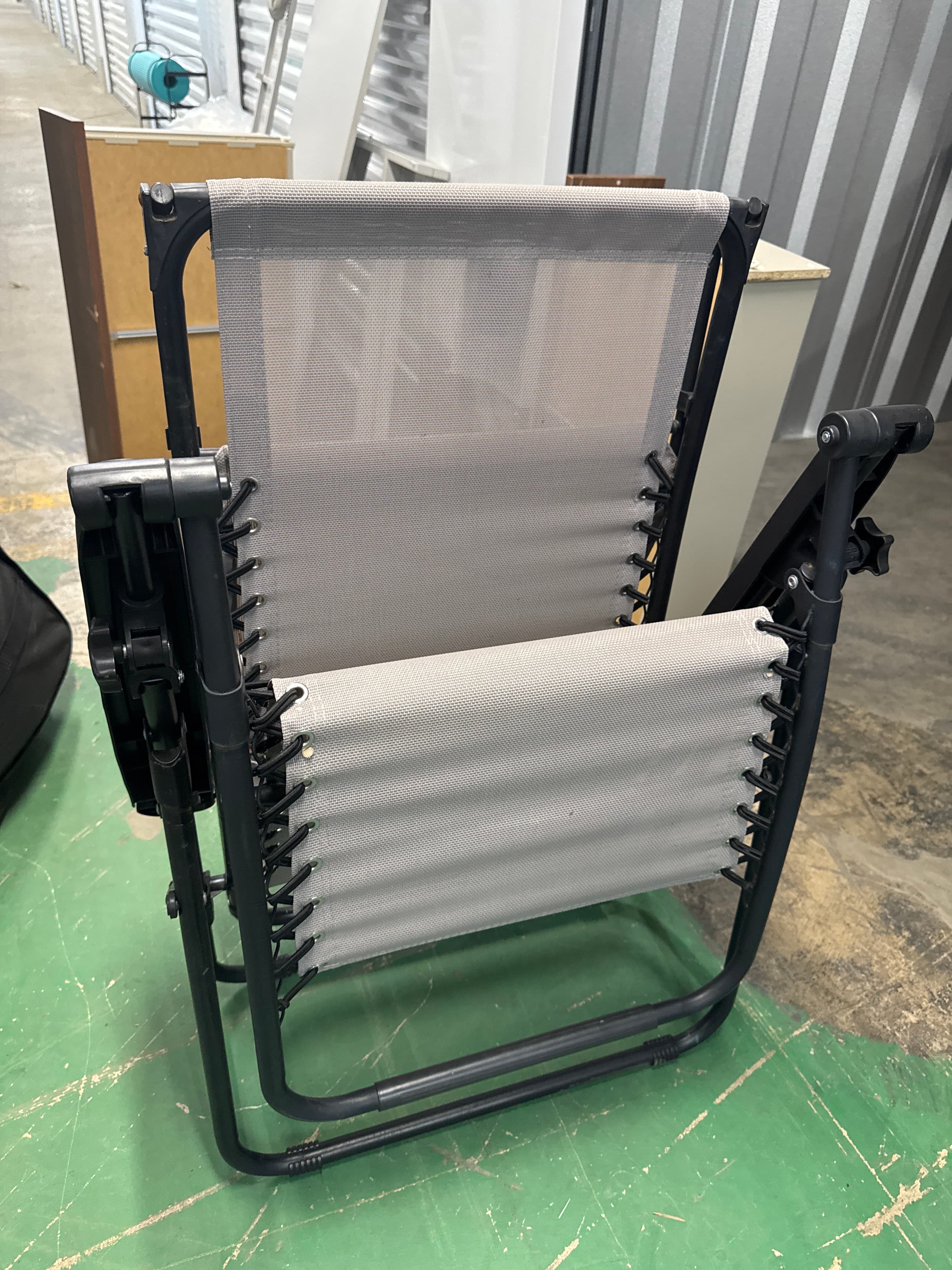 Folding Outdoor Lounge Chair