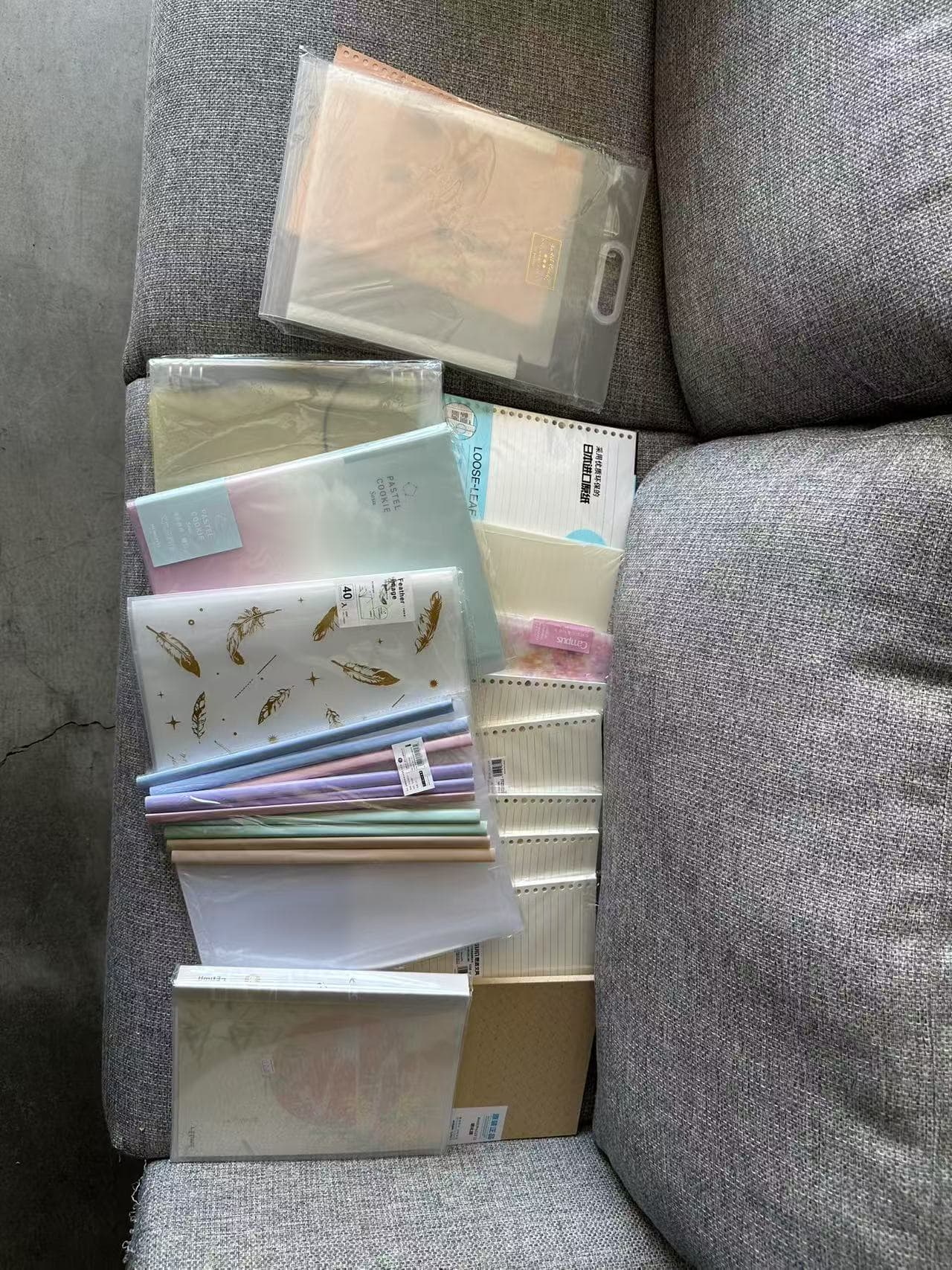 Stationery Bundle – Folders & Loose-Leaf Paper set